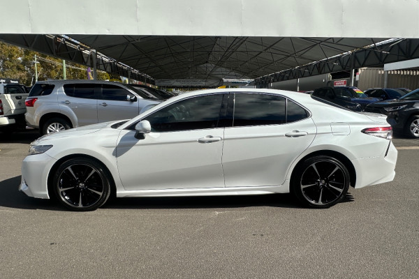 2018 Toyota Camry GSV70R SX Sedan