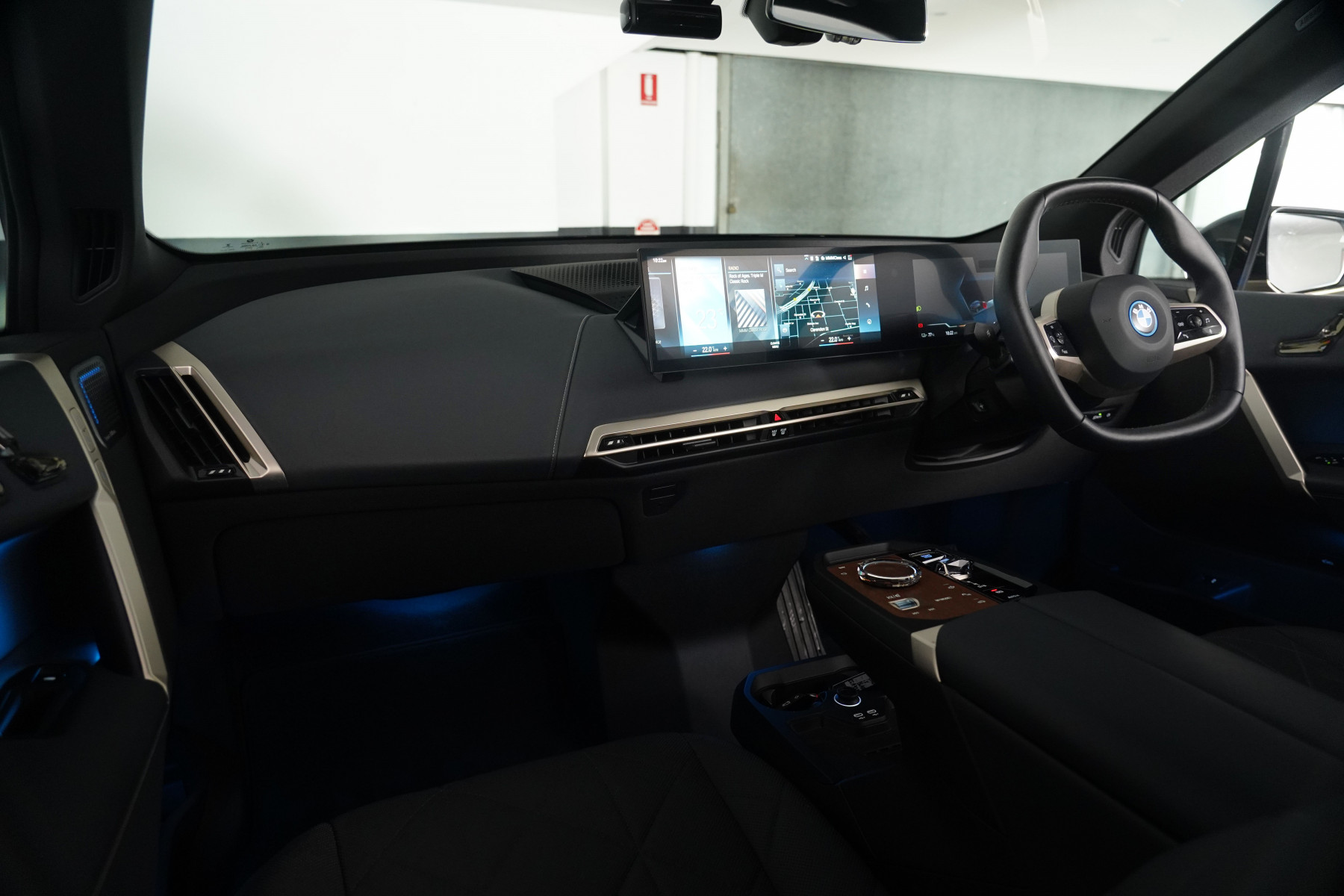 2022 BMW Ix M60 SUV Image 29