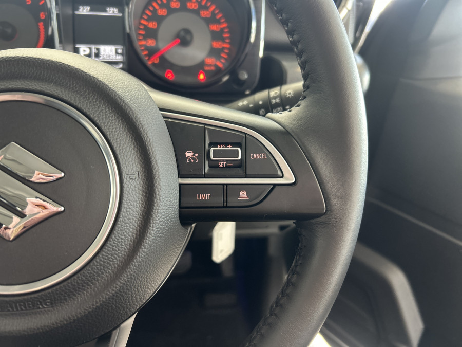 2024 Suzuki Jimny XL SUV Image 13