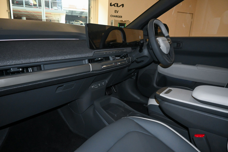 2025 Kia EV3 SV GT-Line SUV Image 8