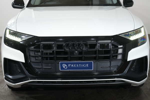 2019 Audi Q8 F1 55 TFSI SUV image 3