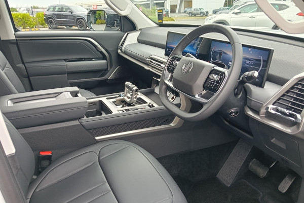 2026 MG U9 Explore Ute Image 10