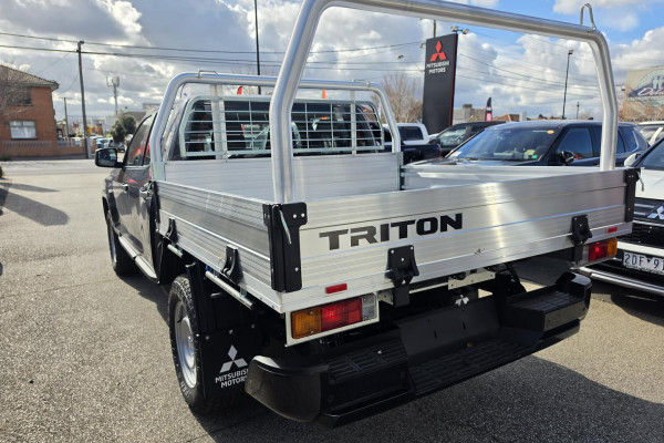 2026 Mitsubishi Triton MV  GLX Cab Chassis Image 5