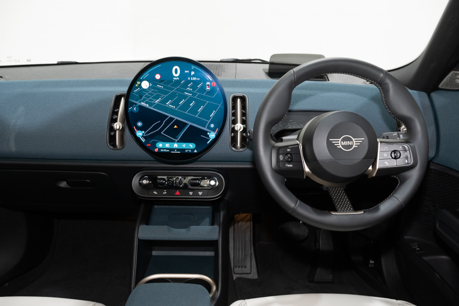 2024 MINI Countryman S Favoured SUV