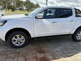 2024 MY25 Nissan Navara D23 ST Ute image 4