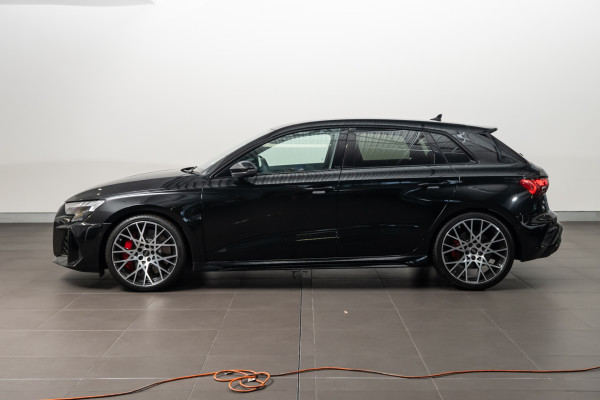 2025 Audi RS 3 GY  Hatch image 3