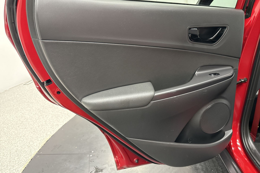 2018 MY19 Hyundai KONA OS.2 Highlander SUV Image 15