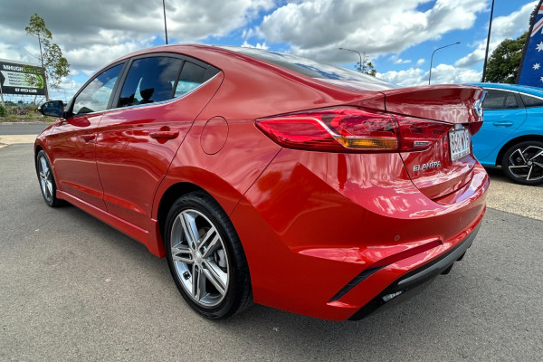 2016 MY17 Hyundai Elantra AD SR Sedan Image 5
