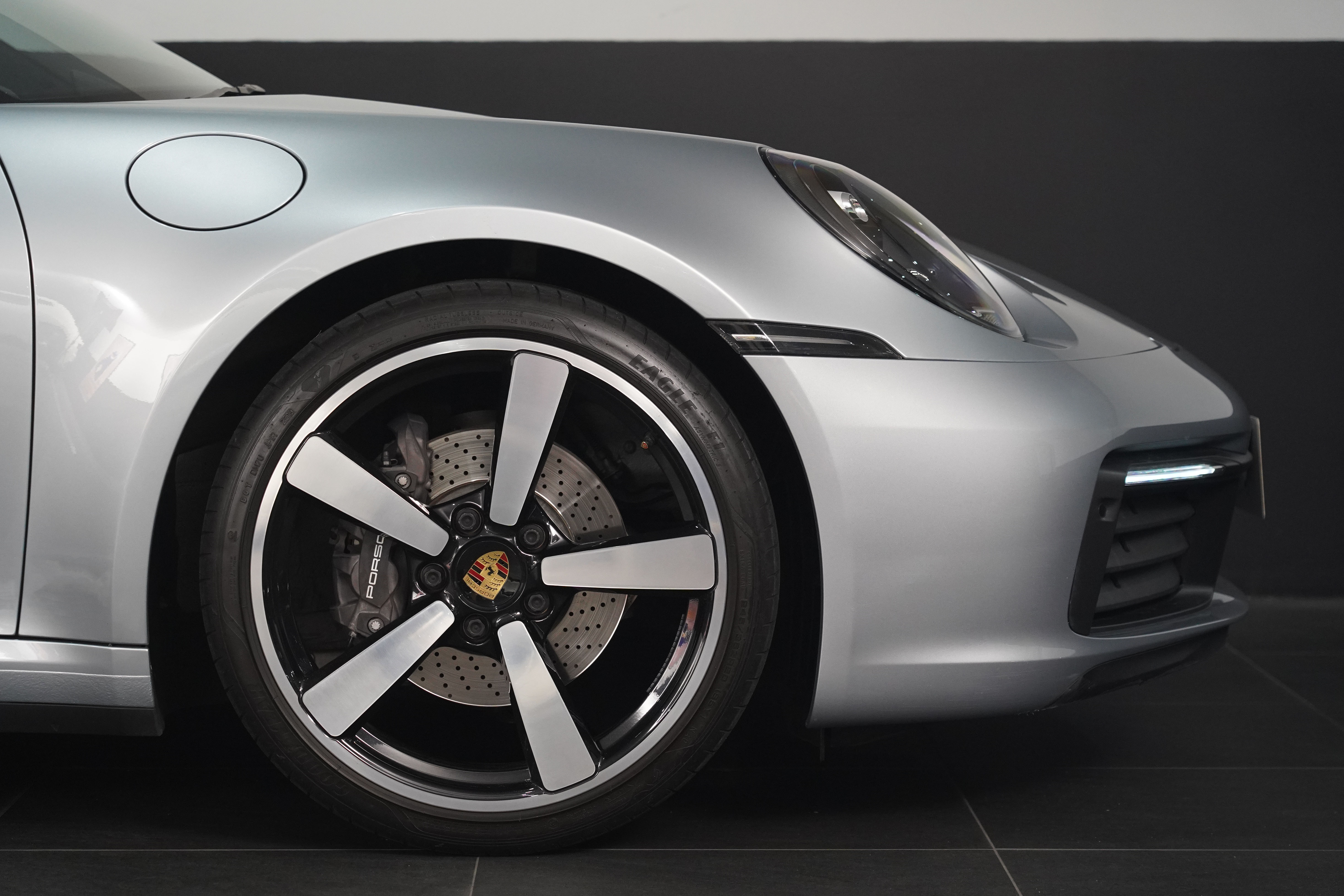 2020 Porsche 911 Carrera Coupe Image 17