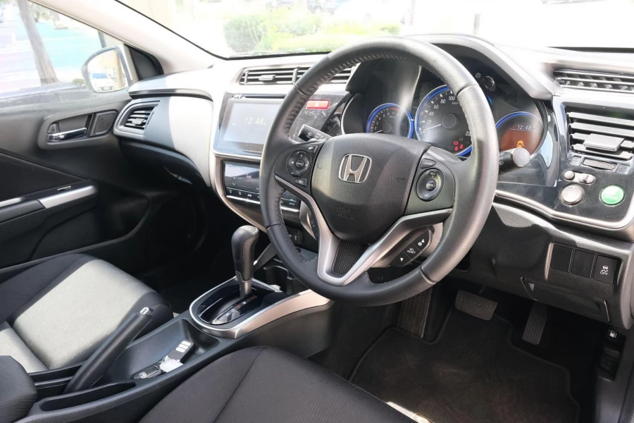 2015 MY16 Honda City GM VTi-L Sedan Image 7