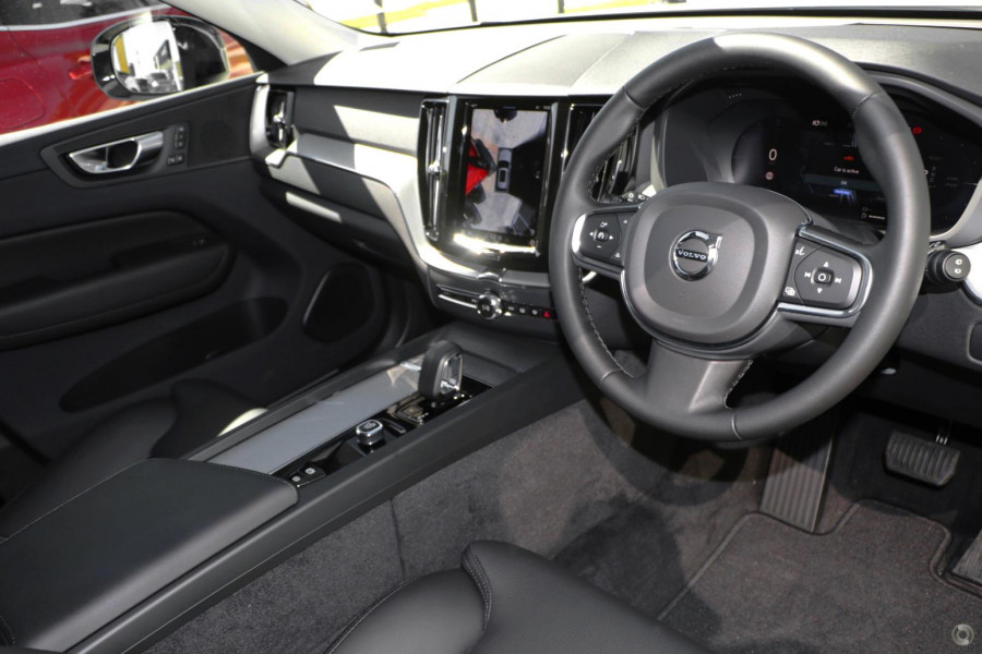2025 Volvo XC60 UZ Plus T8 Plug-in Hybrid SUV Image 7