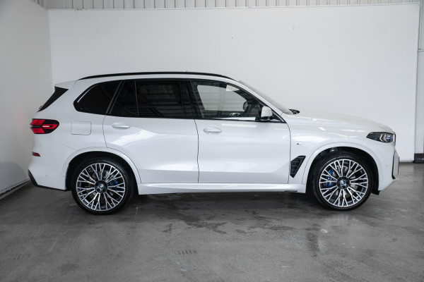 2025 BMW X5 G05 LCI xDrive30d M Sport SUV image 3