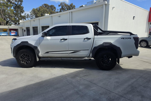 2025 MY24 Isuzu D-MAX RG BLADE Ute Image 6