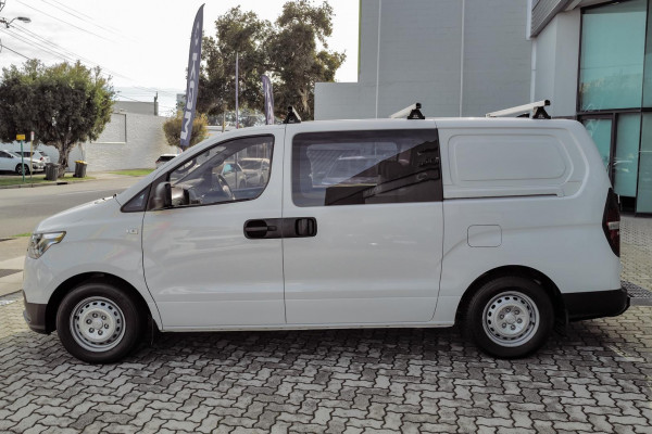 2020 MY21 Hyundai iLoad TQ4  Van Image 4