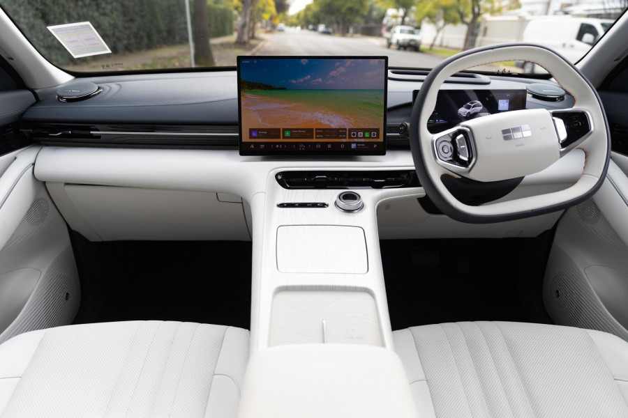 2026 MY27 Geely Starray EM-i P145 Inspire Extended Range SUV Image 4