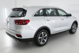 2019 MY20 Kia Sorento UM Sport Suv Image 2