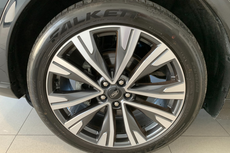 2021 MY21.25 Ford Escape ZH Vignale SUV Image 11