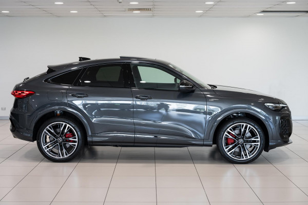 2026 Audi Q5 e-hybrid 270kW SUV image 3