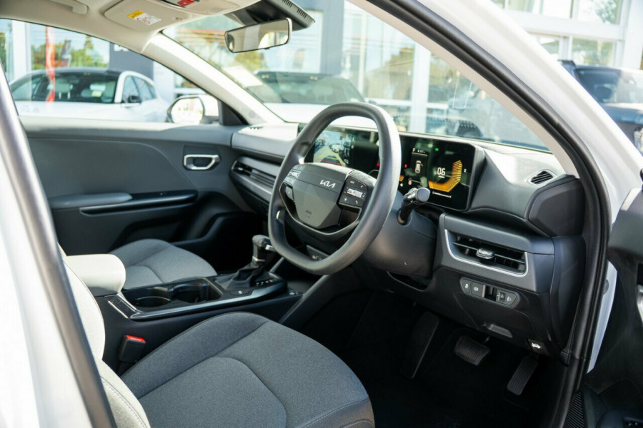 2026 Kia K4 CL4m S Hatch Image 15