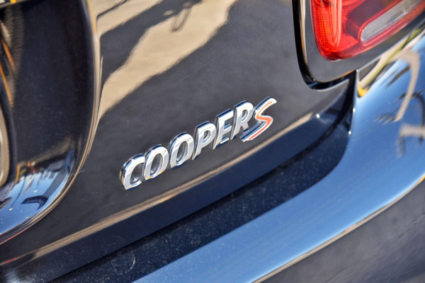 2020 MINI Cooper F56 LCI S Classic Hatch Image 14