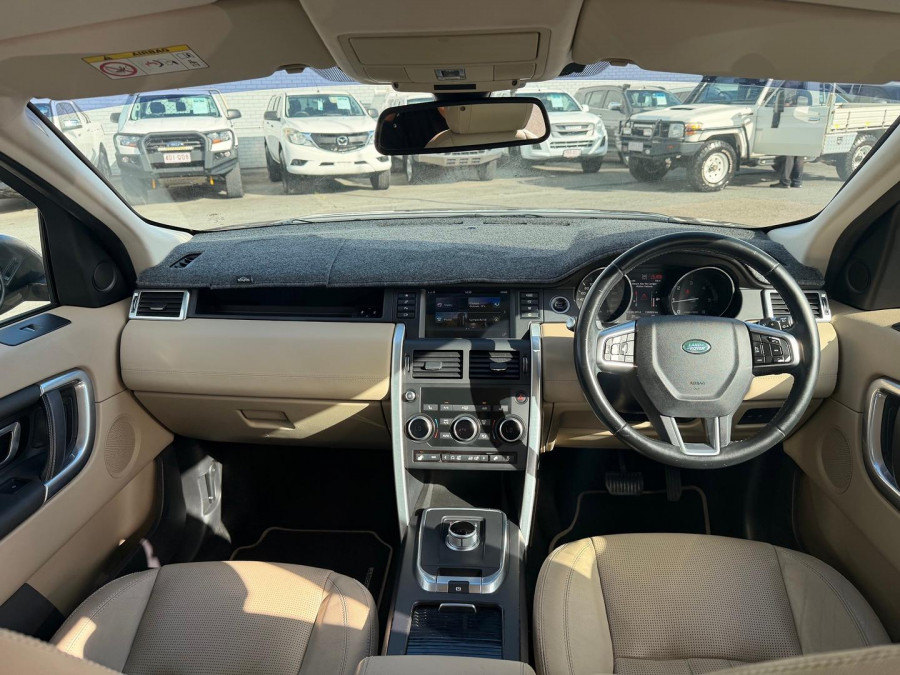 2015 Land Rover Discovery Sport L550 TD4 HSE SUV Image 26