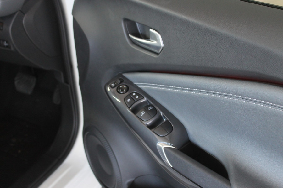 2020 Nissan JUKE F16 ST-L Suv Image 11