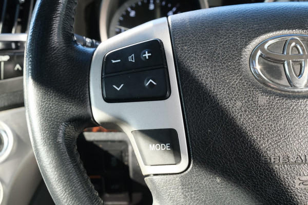2014 MY13 Toyota LandCruiser VDJ200R Sahara SUV Image 16