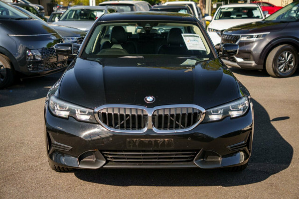 2022 BMW 3 Series G20 320i Luxury Line Sedan Image 5