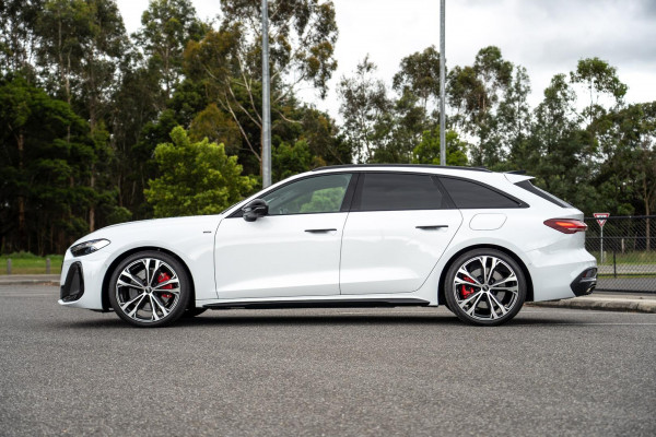 2025 Audi A5 B10 e-hybrid S-Line Wagon image 6