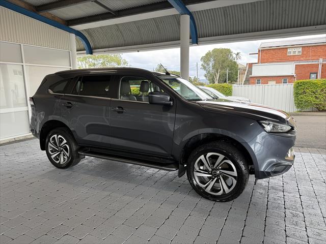 2022 Isuzu MU-X RJ LS-T SUV Image 4