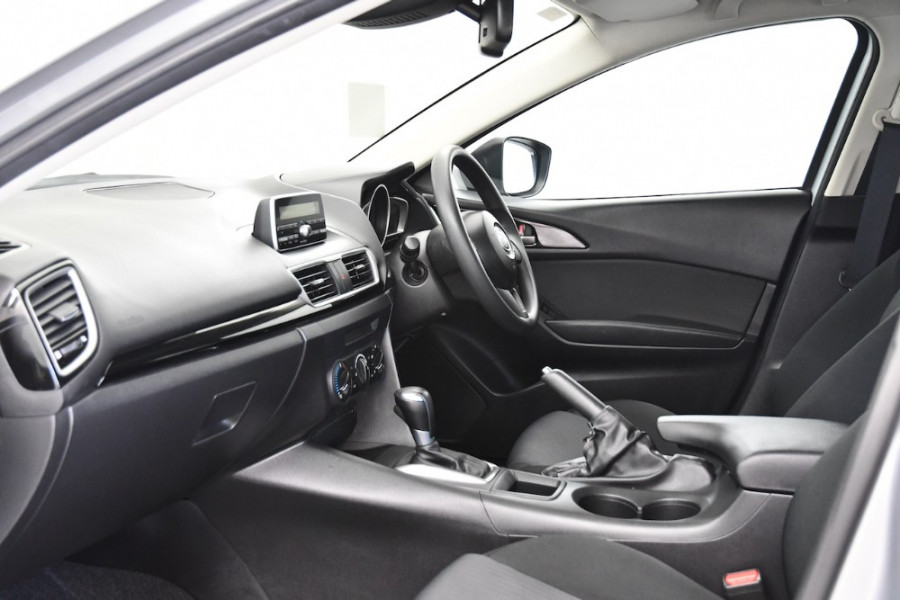 2014 Mazda 3 BM5478 Neo Hatchback Image 6