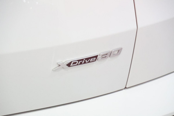 2024 BMW iX2 U10 xDrive30 M Sport SUV image 5