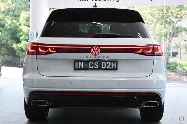 2025 Volkswagen Touareg RC 210TDI R-Line SUV Image 6