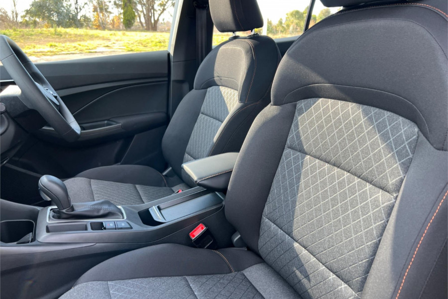 2025 MY24.5 MG MG3 ZP22 Excite Hatch Image 13