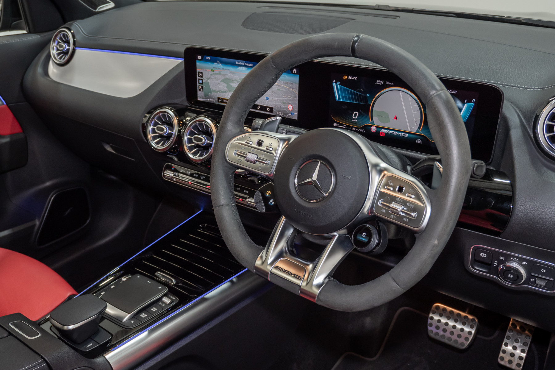 2020 Mercedes-Benz Gla 45 S 4matic+ SUV Image 14