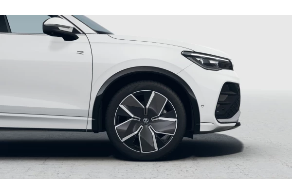 2026 Volkswagen Tiguan CT 200TSI eHybrid R-Line SUV Image 6