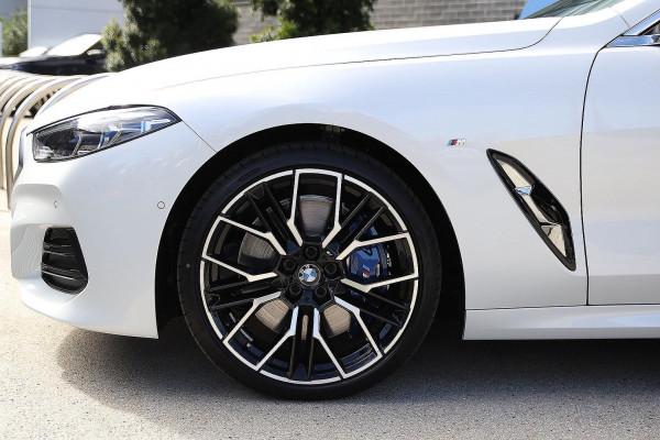 2026 MY25 BMW 8 Series G16 LCI 840i M Sport Sedan image 6