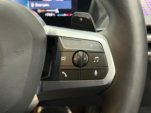2025 [THIS VEHICLE IS SOLD] image 25