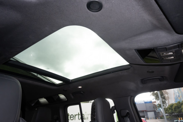 2026 Land Rover Defender L663 110 P635 OCTA Black SUV image 12