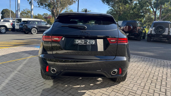 2024 MY24.75 Jaguar E-PACE X540 R-Dynamic SE SUV image 8