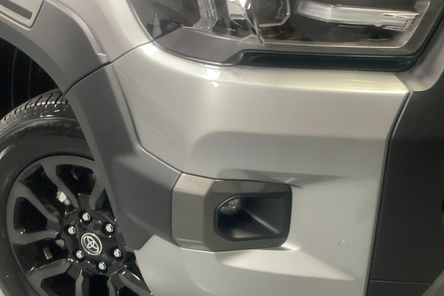 2022 Toyota HiLux Rogue Ute Image 6