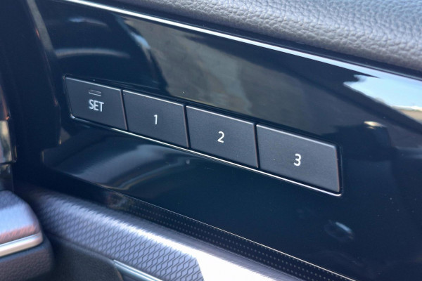 2020 MY21 Volkswagen Touareg CR 210TDI R-Line SUV Image 22