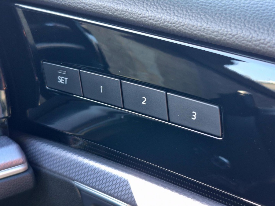 2020 MY21 Volkswagen Touareg CR 210TDI R-Line SUV Image 22