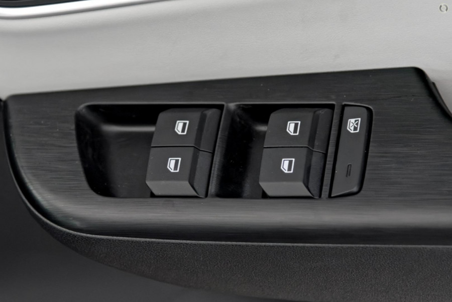 2026 MG ZS ZS32 Essence Hybrid+ SUV Image 13