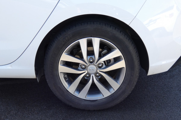 2020 Hyundai i30 PD2 MY20 ACTIVE Hatch Image 5