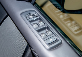 2016 Land Rover Discovery 2016 LAND ROVER DISCOVERY SDV6 LANDMARK AUTO 4D Suv