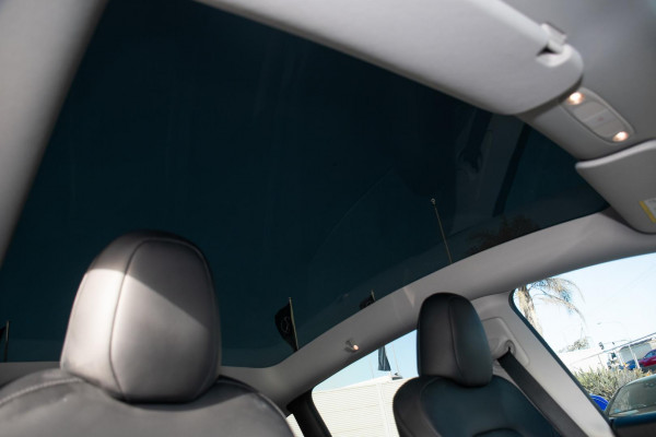 2022 Tesla Model Y  Rear-Wheel Drive SUV image 11