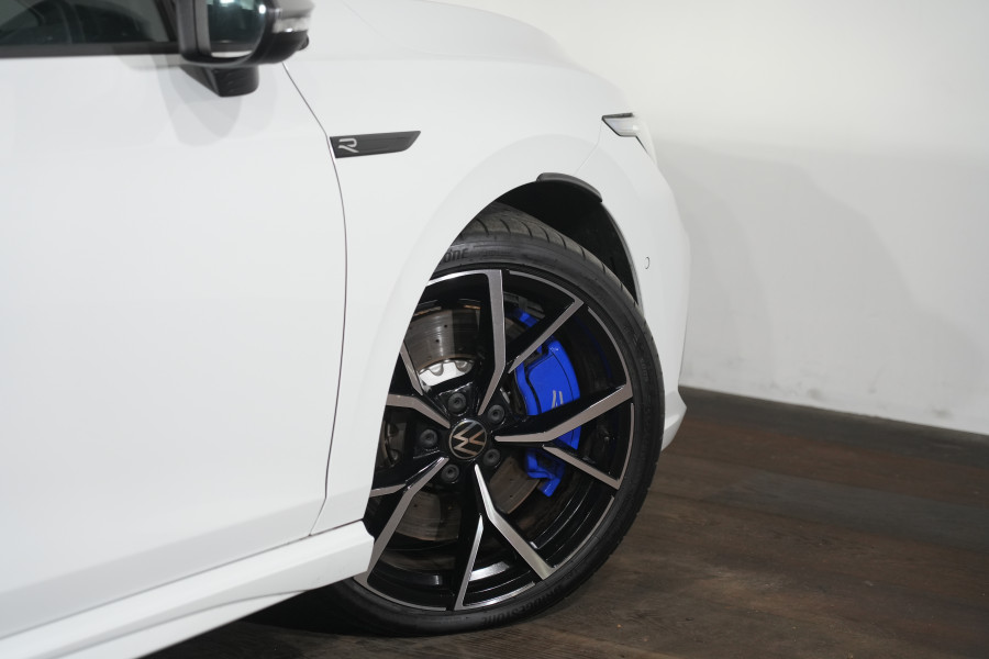 2024 Volkswagen Golf 7 R Hatch Image 10