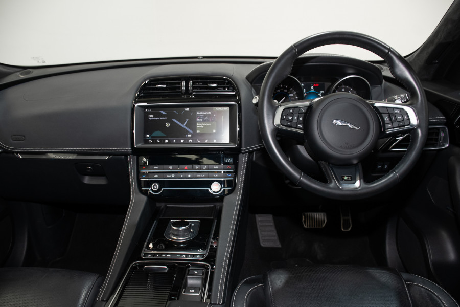 2019 Jaguar F-PACE 25t R-Sport SUV