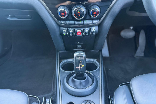 2021 MINI Countryman F60 LCI C Classic SUV Image 10
